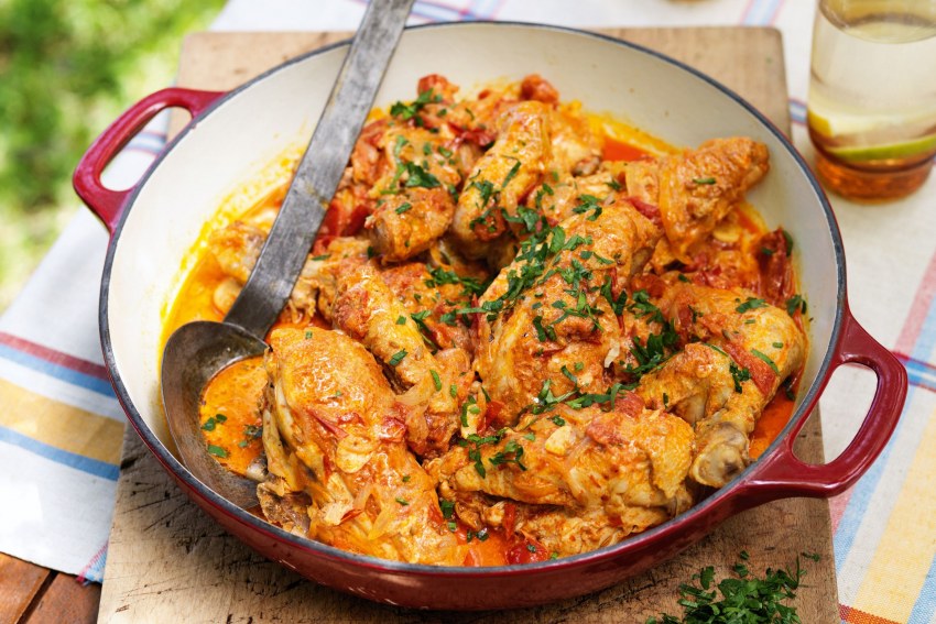 Тушеная курица