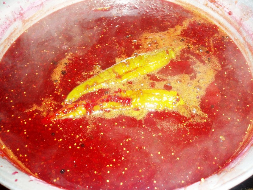 Соус из сливы с чесноком