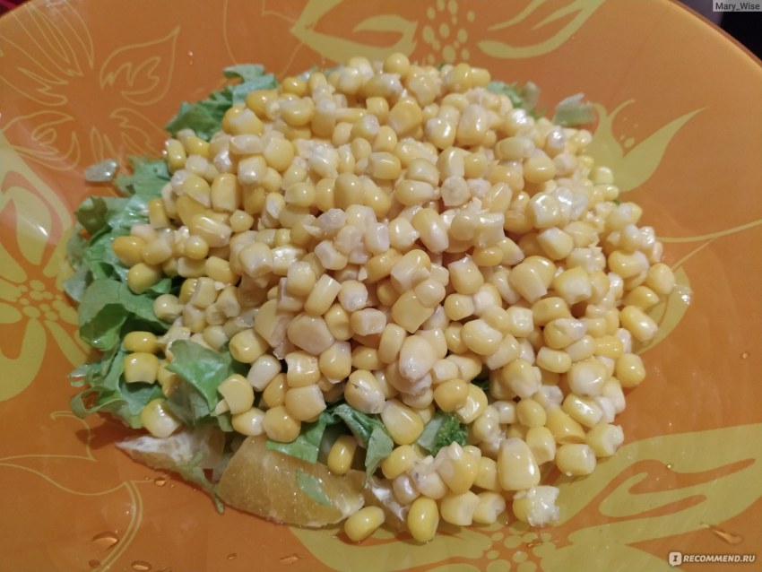 Салат с кукурузой консервированной