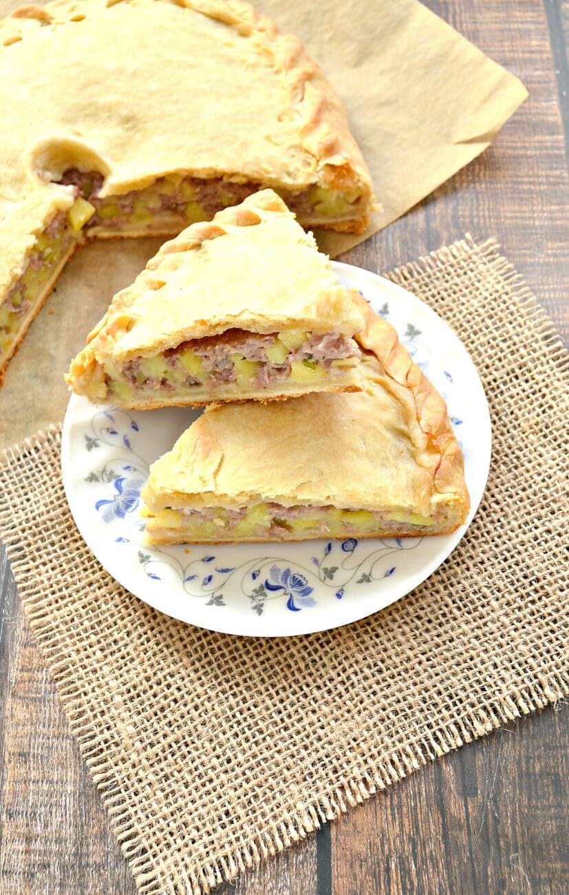 Пирог с мясом и картошкой