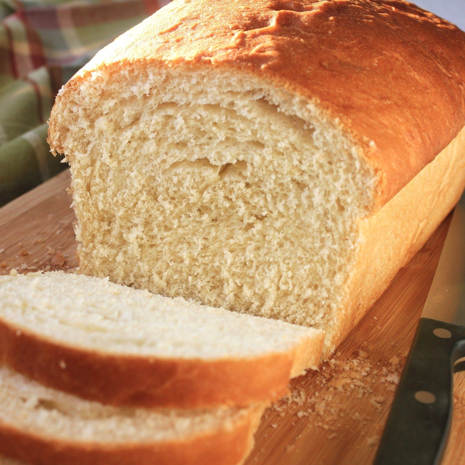 Рецепт простого белого хлеба. Хлеб. Выпечка хлеба. Домашний хлеб. Домашний хлеб из хлебопечки.