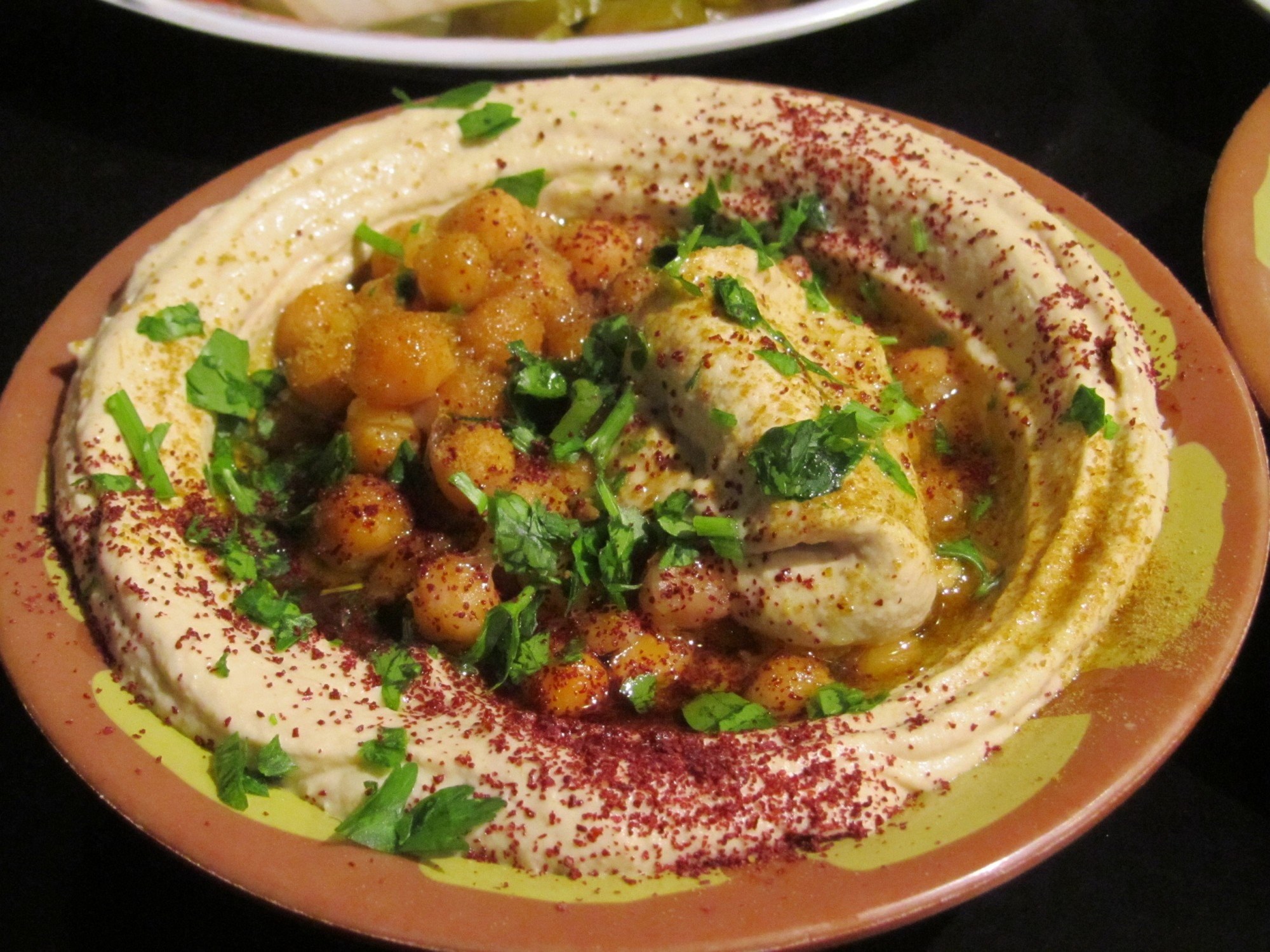 Что значит кошерная еда. Еврейская кухня кашрут. Национальное блюдо Израиля хумус. Традиционное израильское блюдо.