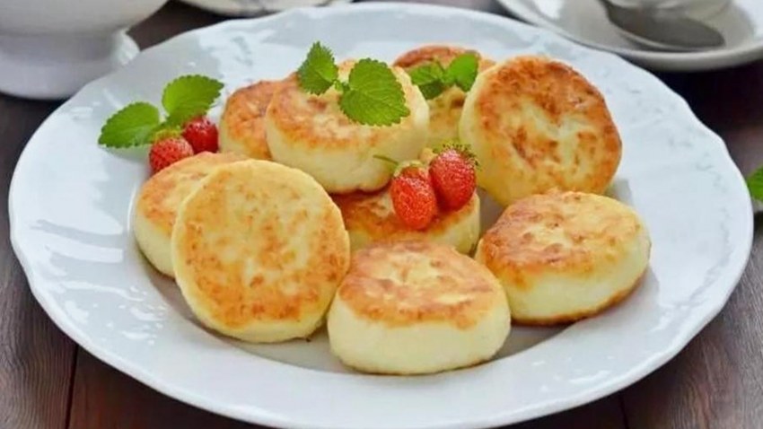 Сырники с молочным соусом