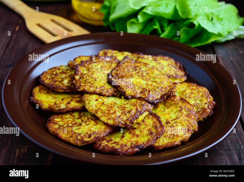 Кабачковые оладьи с грибами