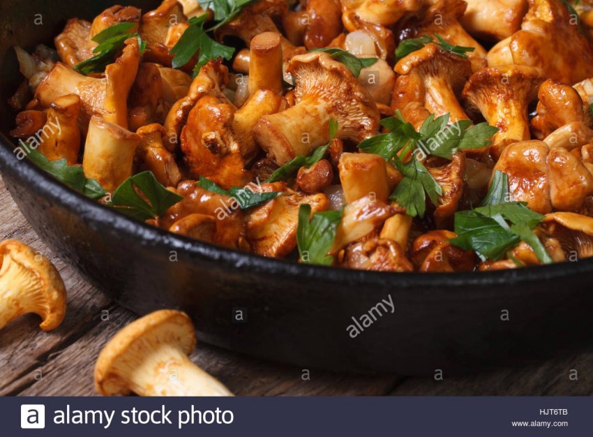 Грибы лисички с картошкой