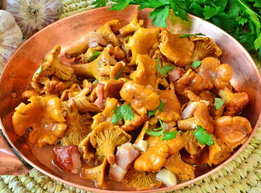 Лисички грибы жареные с картошкой