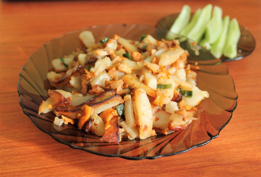 Лисички грибы жареные с картошкой