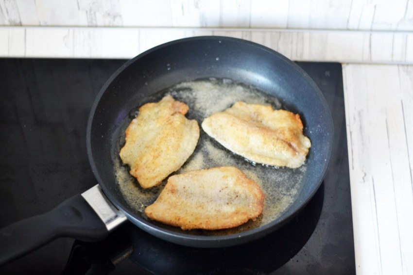 Куриные оладьи из куриной грудки