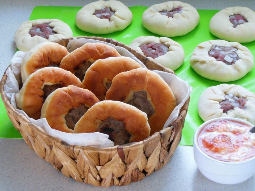 Пирожки с мясом жареные