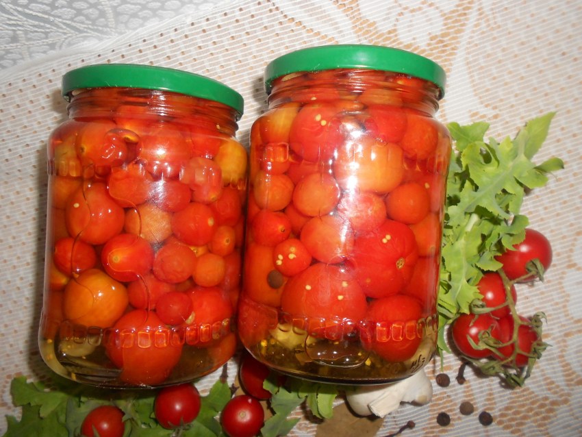 Маринованные помидоры черри