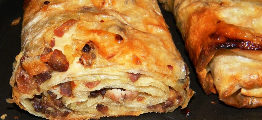 Фаршированный лаваш в духовке