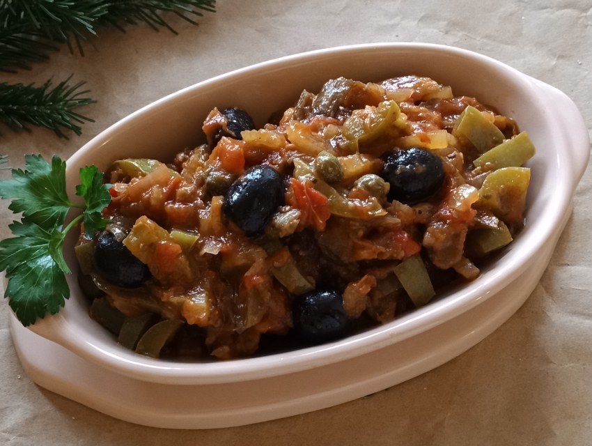 Капоната и баклажан