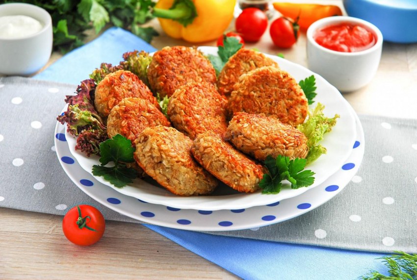 Котлеты мясные с овсяными хлопьями