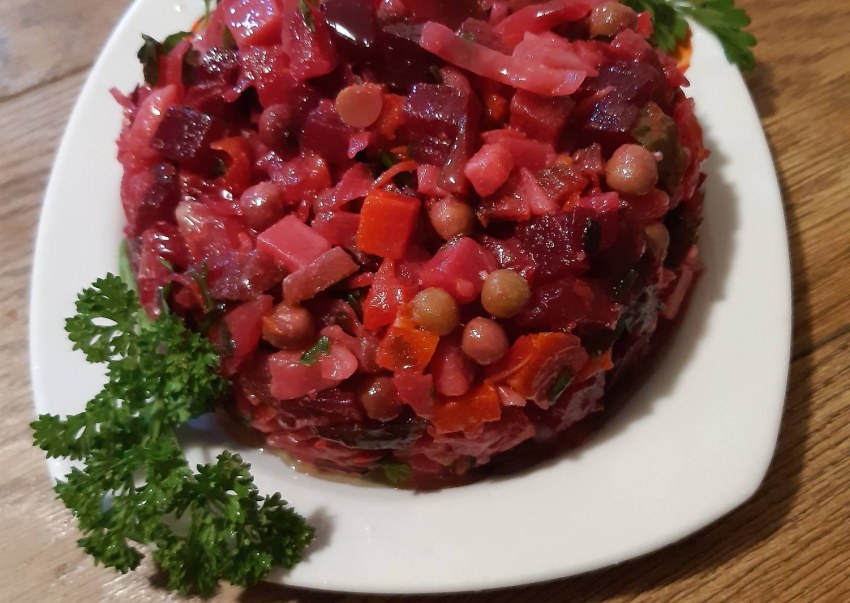 Винегрет с айвой