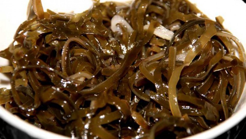 Салат из морских водорослей