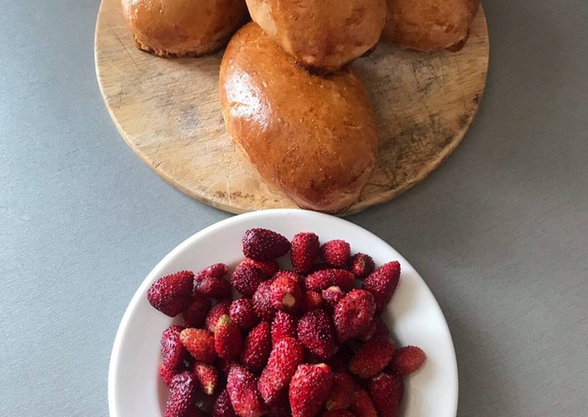 Песочные корзиночки с клубникой