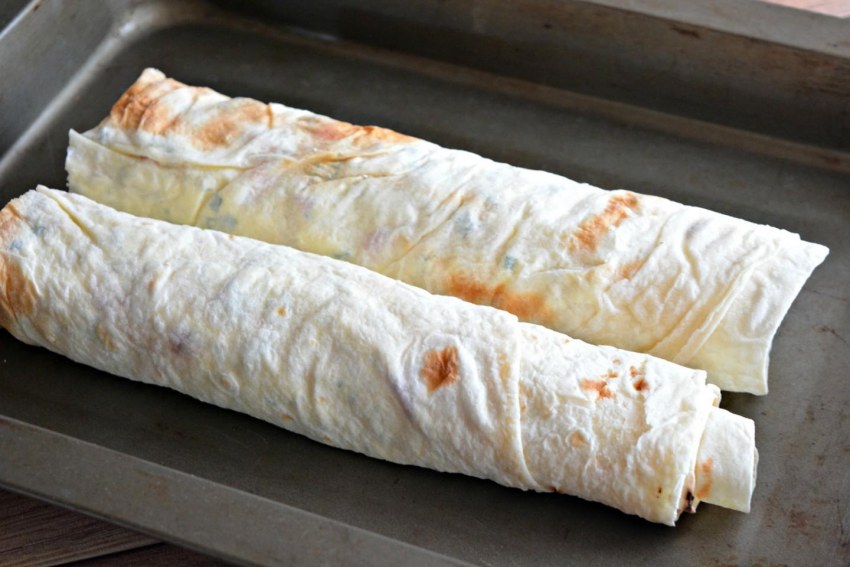 Лаваш с брынзой и зеленью