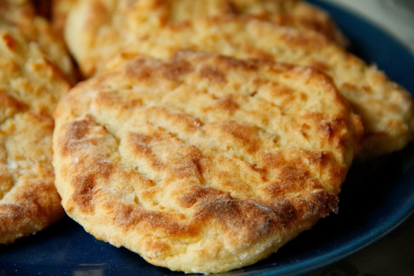 Хычин с сыром и зеленью