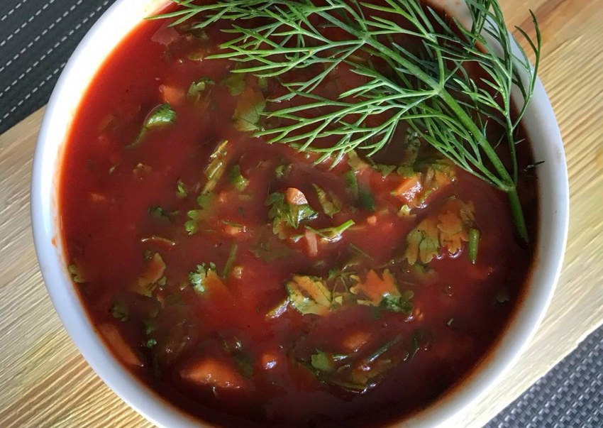 Соус с кинзой и томатной пастой