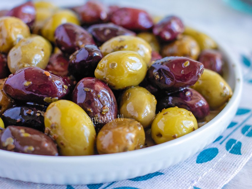 Оливки и маслины греческие
