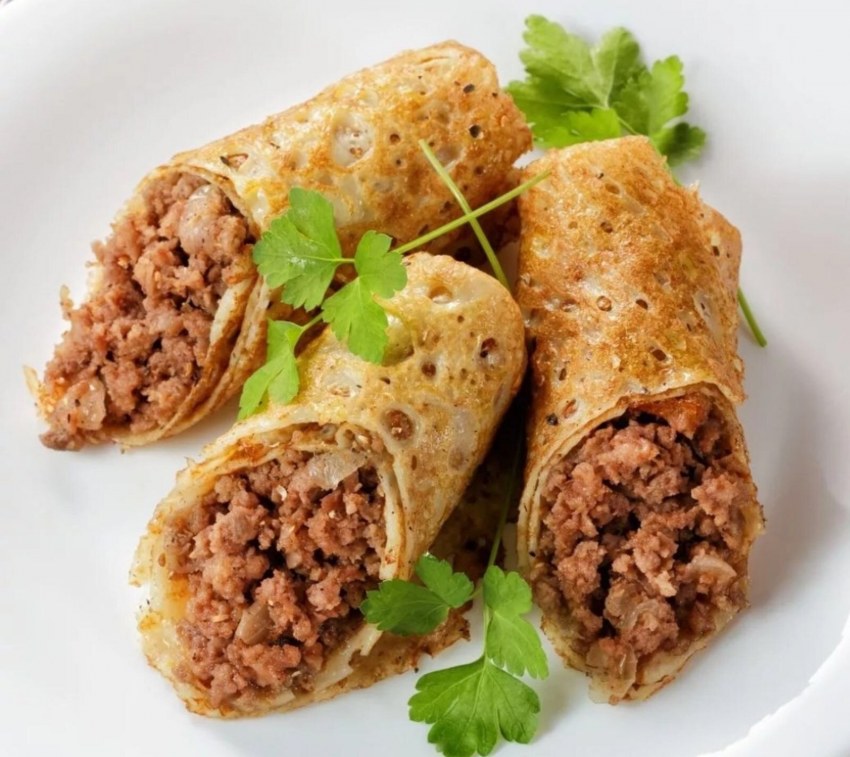 Курица фаршированная блинами и грибами
