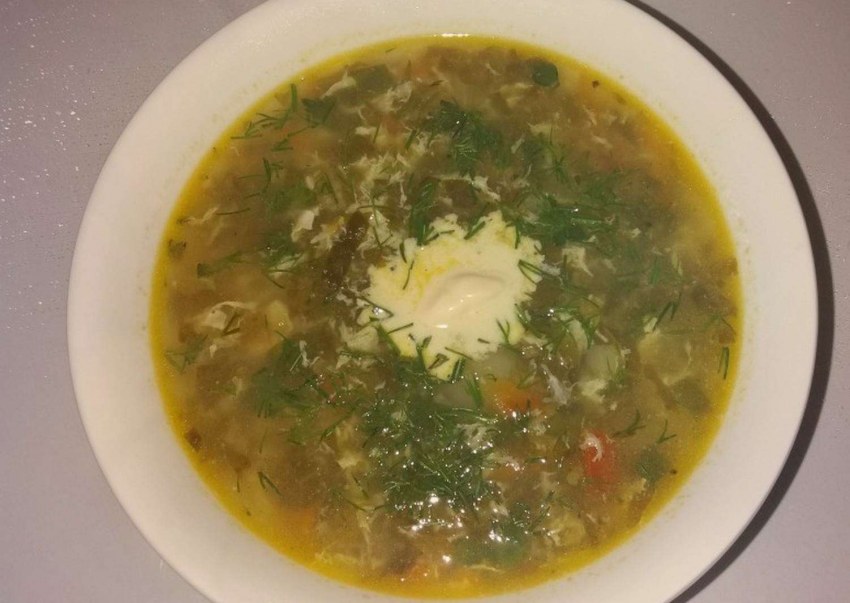 Суп щавелевый с яйцом и курицей