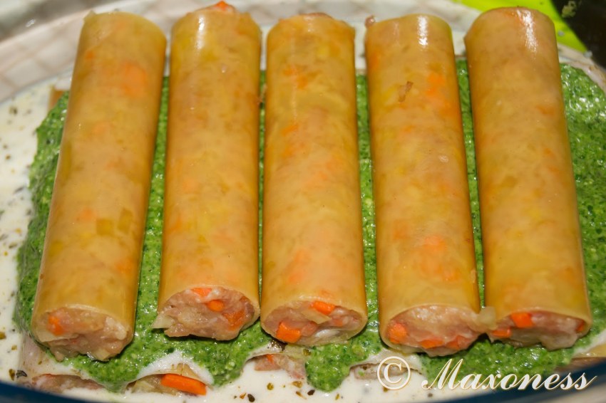 Каннеллони с соусом бешамель