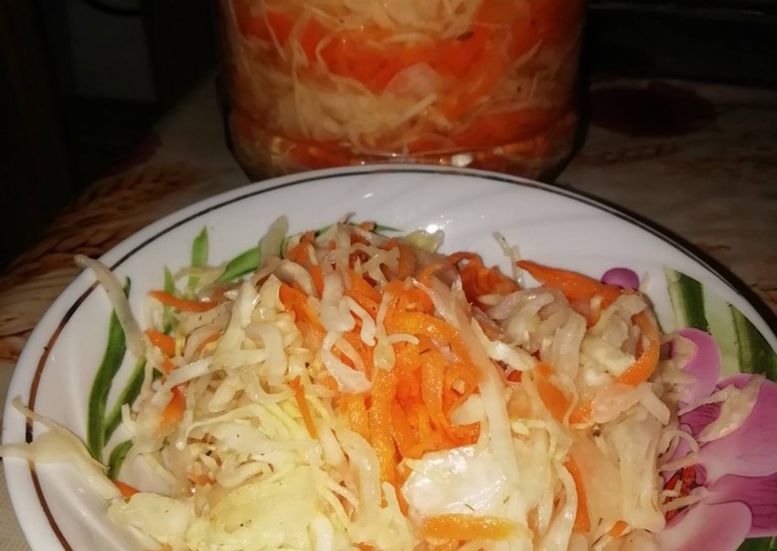 Курица с квашеной капустой