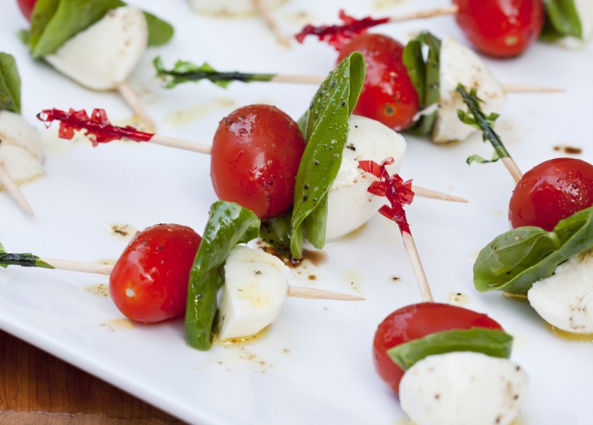 Caprese skewers (Baby mozzarella & Cherry Tomato)