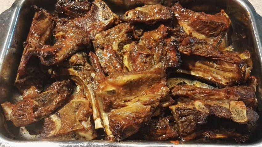 Говяжьи ребра в духовке с картошкой