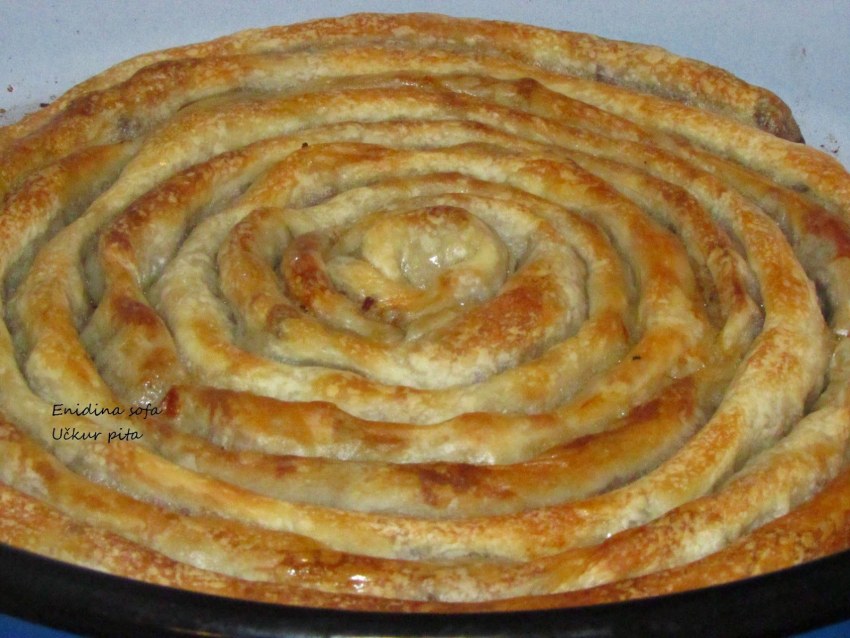 Бурек с мясом турецкий