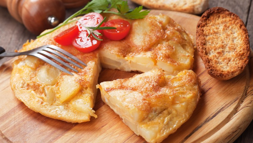 Омлет с картофелем