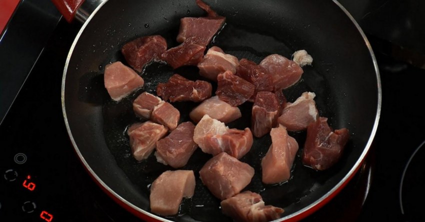 Сколько нужно жарить мясо на сковороде