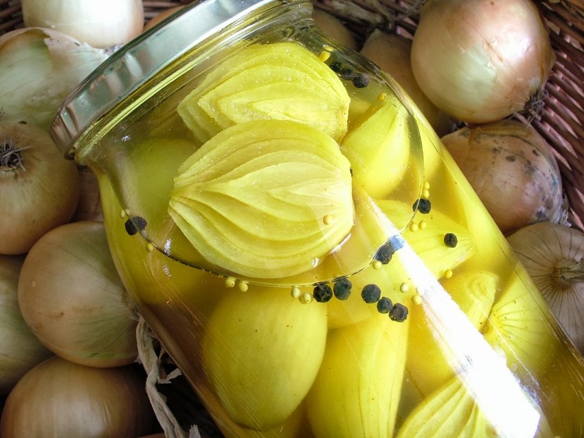Лук с уксусом
