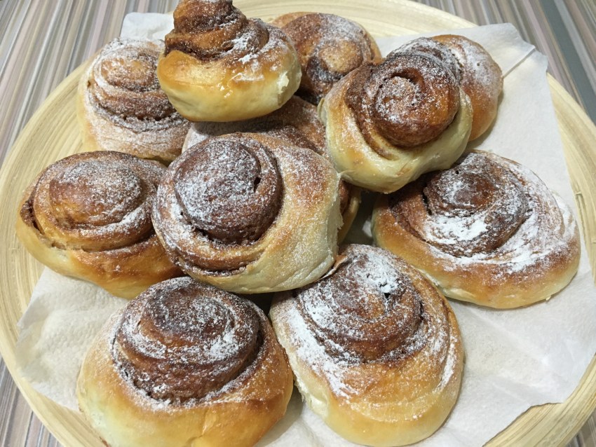 Булочки с сахаром к чаю