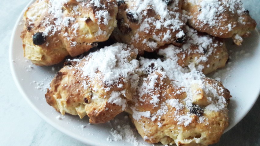 Яблочное печенье с изюмом