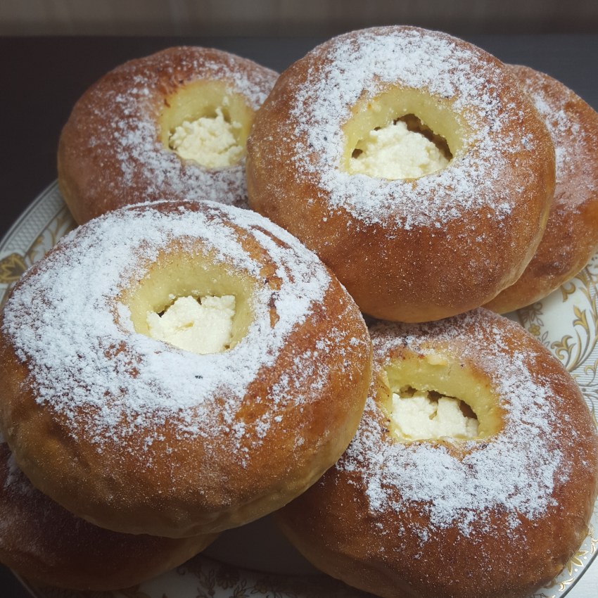 Шанежки ватрушки Крингель бублики