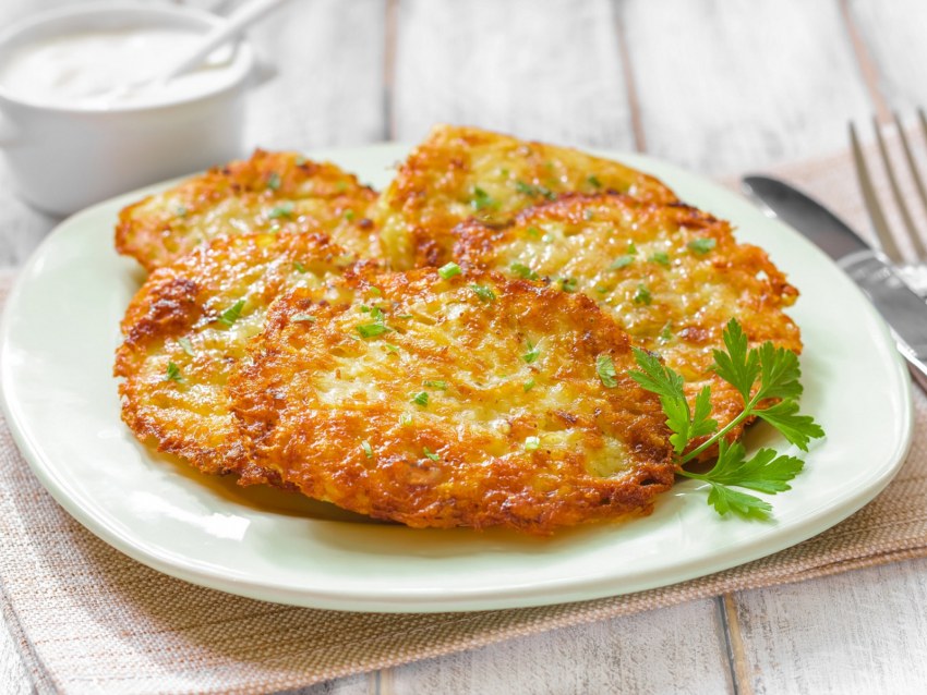 Драники картофельные 100 грамм жареные фото