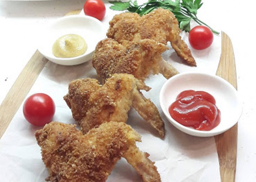 Жареные куриные крылышки в панировке