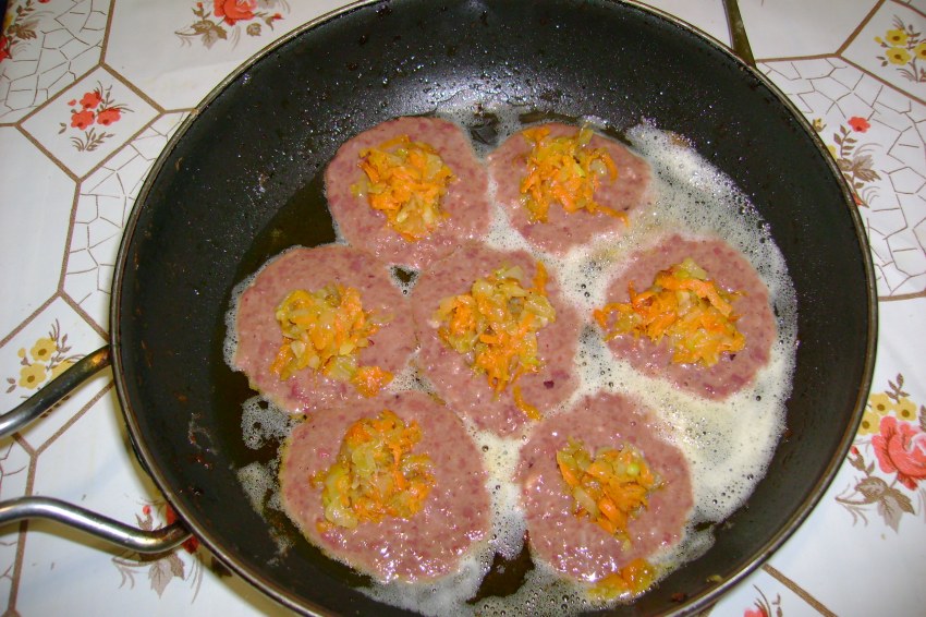Печёночные котлеты из куриной печени