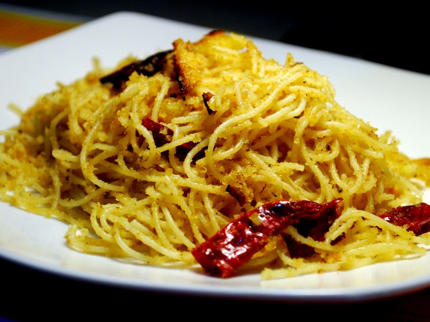 Макароны "пенне" с курицей по-мексикански