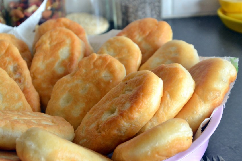 Пирожки жареные