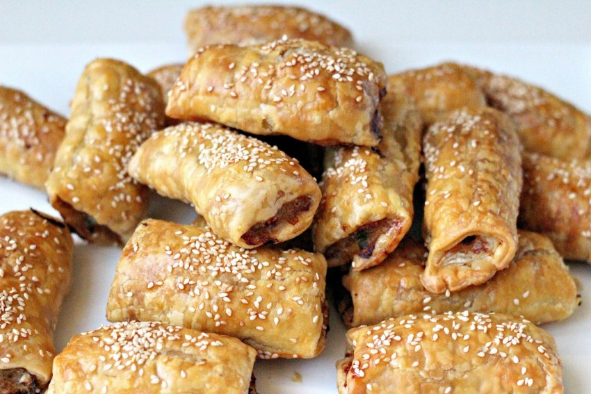 Слоеные рулетики с курицей
