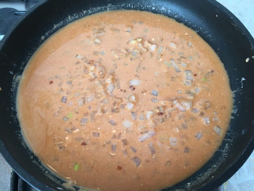 Муку пассеруют