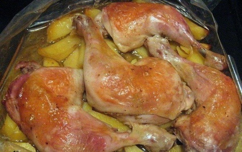 Куриные окорочка в рукаве в духовке