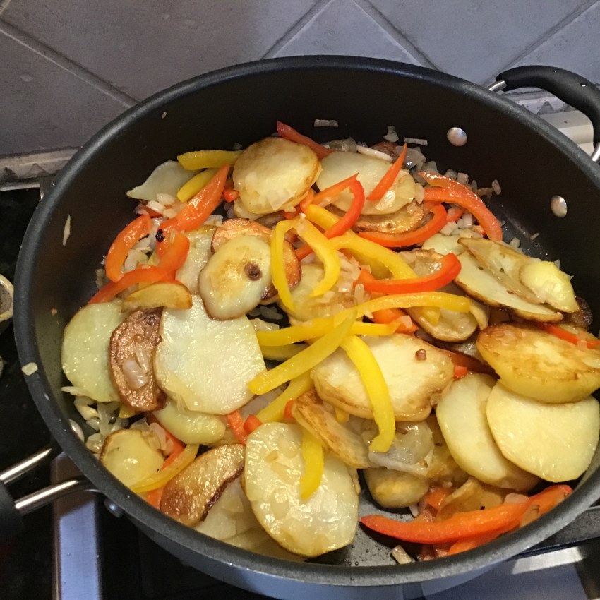 Жареная картошка с перцем