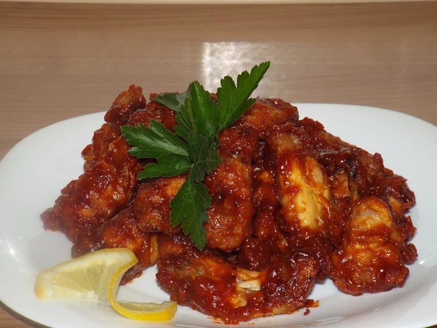 Куриные крылышки (в пряной глазури, BBQ, Чили-манго, )