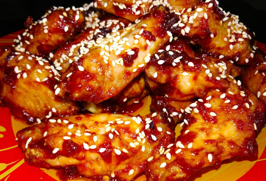 Куриные крылышки (в пряной глазури, BBQ, Чили-манго, )