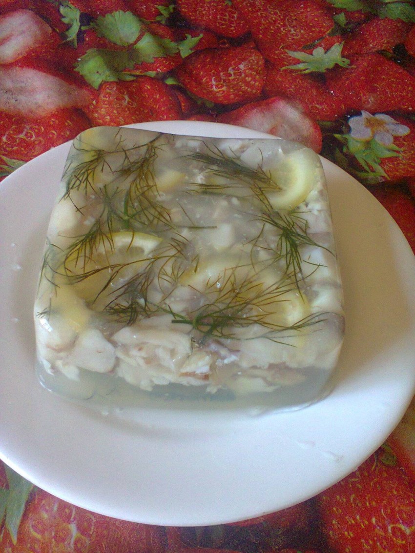 Заливное с лососем