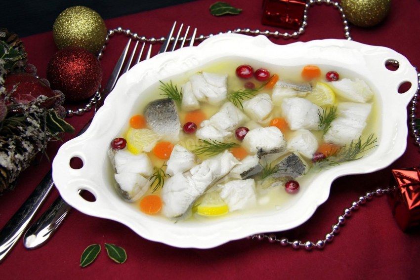 Рыба заливная с карпом